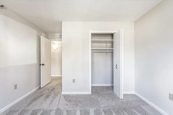 $165,000 | 3150 Glen Oaks Avenue, Unit 105A, White Bear Lake, MN 55110