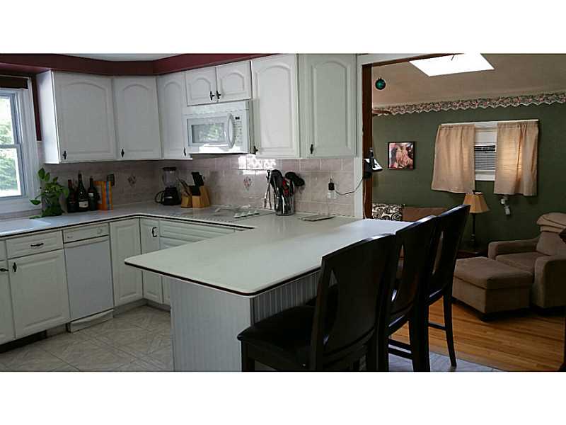 54 Rome Avenue Providence, RI 02908 - Photo 5 of 21 Kitchen.