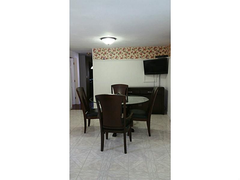 54 Rome Avenue Providence, RI 02908 - Photo 7 of 21 Dining Room.