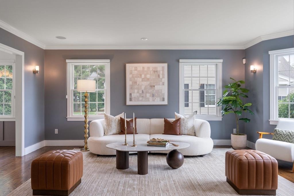 94 Cynthia Road Needham, MA 02494 - Photo 4 of 41 Gallery Image 4