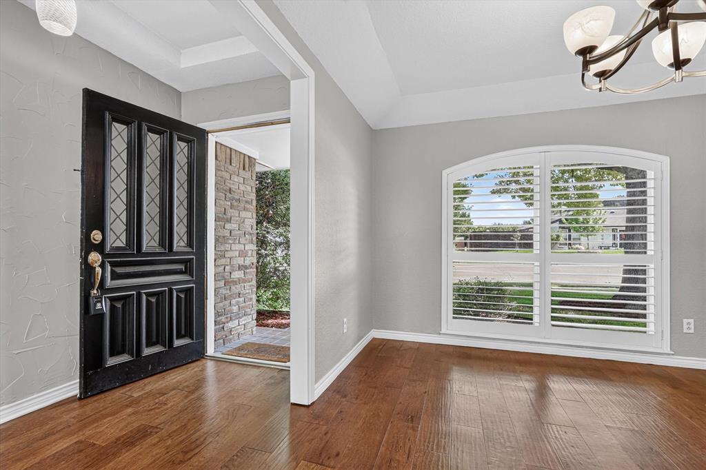 3001 Cross Bend Road Plano, TX 75023 - Photo 4 of 40