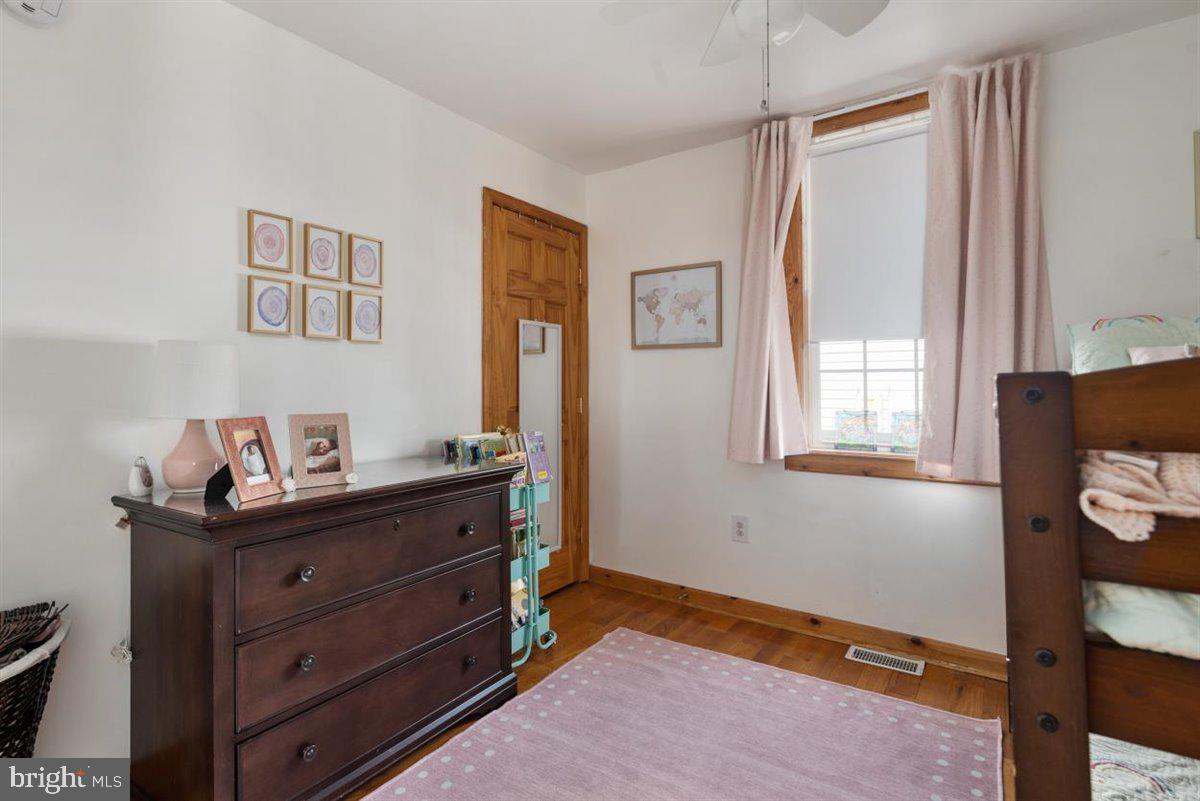 8426 Garden Road Pasadena, MD 21122 - Photo 22 of 32 Bedroom #2 main floor