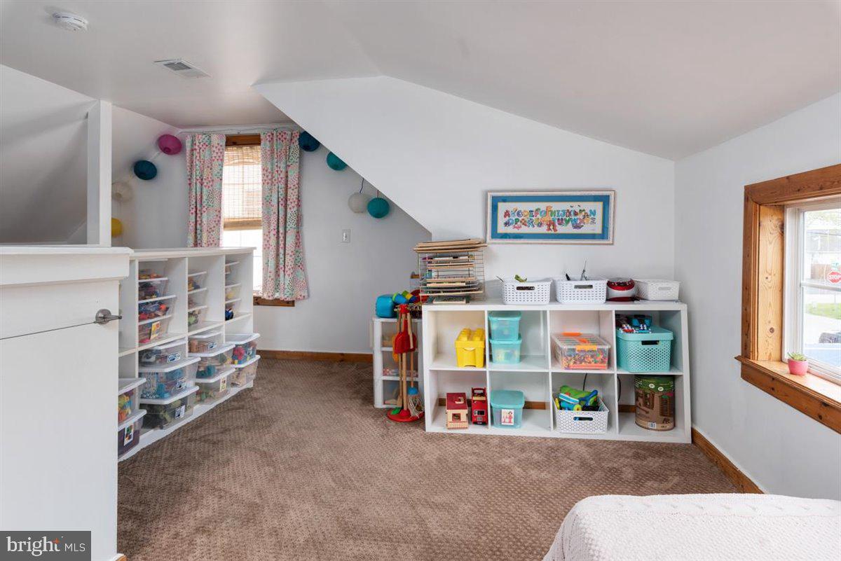8426 Garden Road Pasadena, MD 21122 - Photo 25 of 32 Third bedroom - upper level