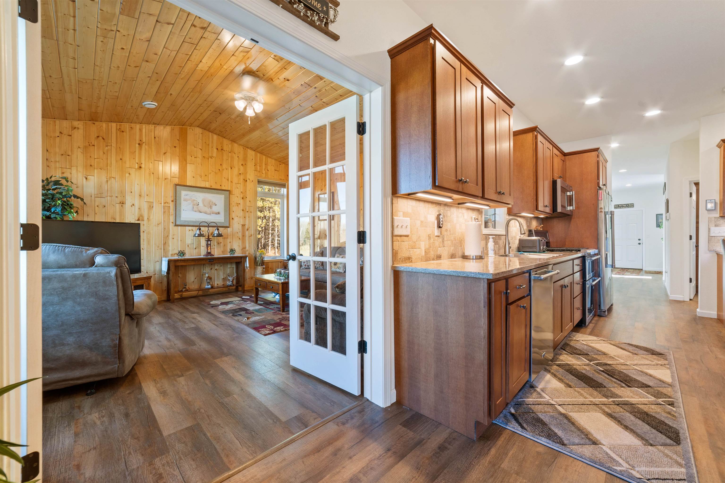 7117 Saginaw Road Saginaw, MN 55779 - Photo 14 of 81 Sunroom