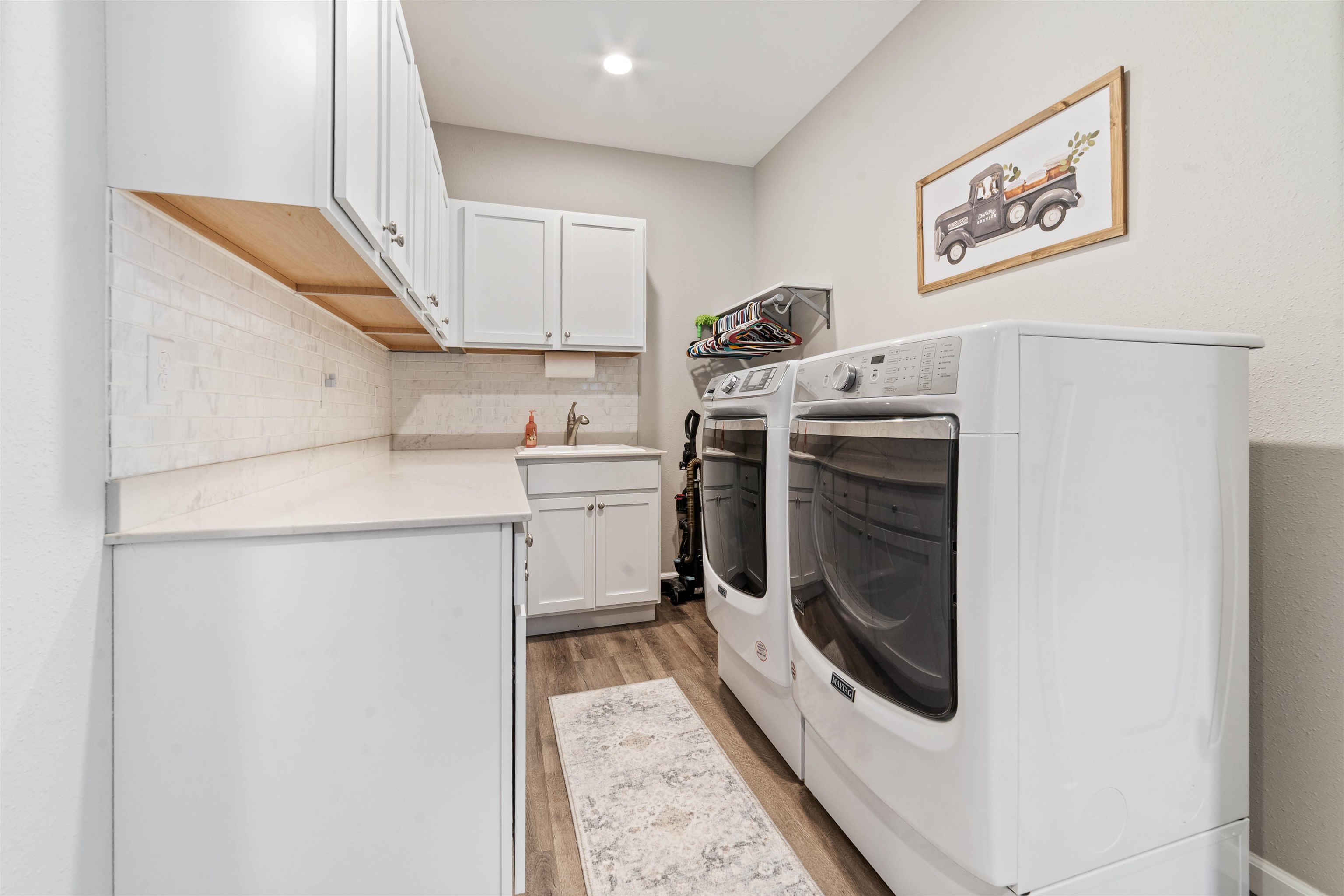 7117 Saginaw Road Saginaw, MN 55779 - Photo 22 of 81 Laundry room
