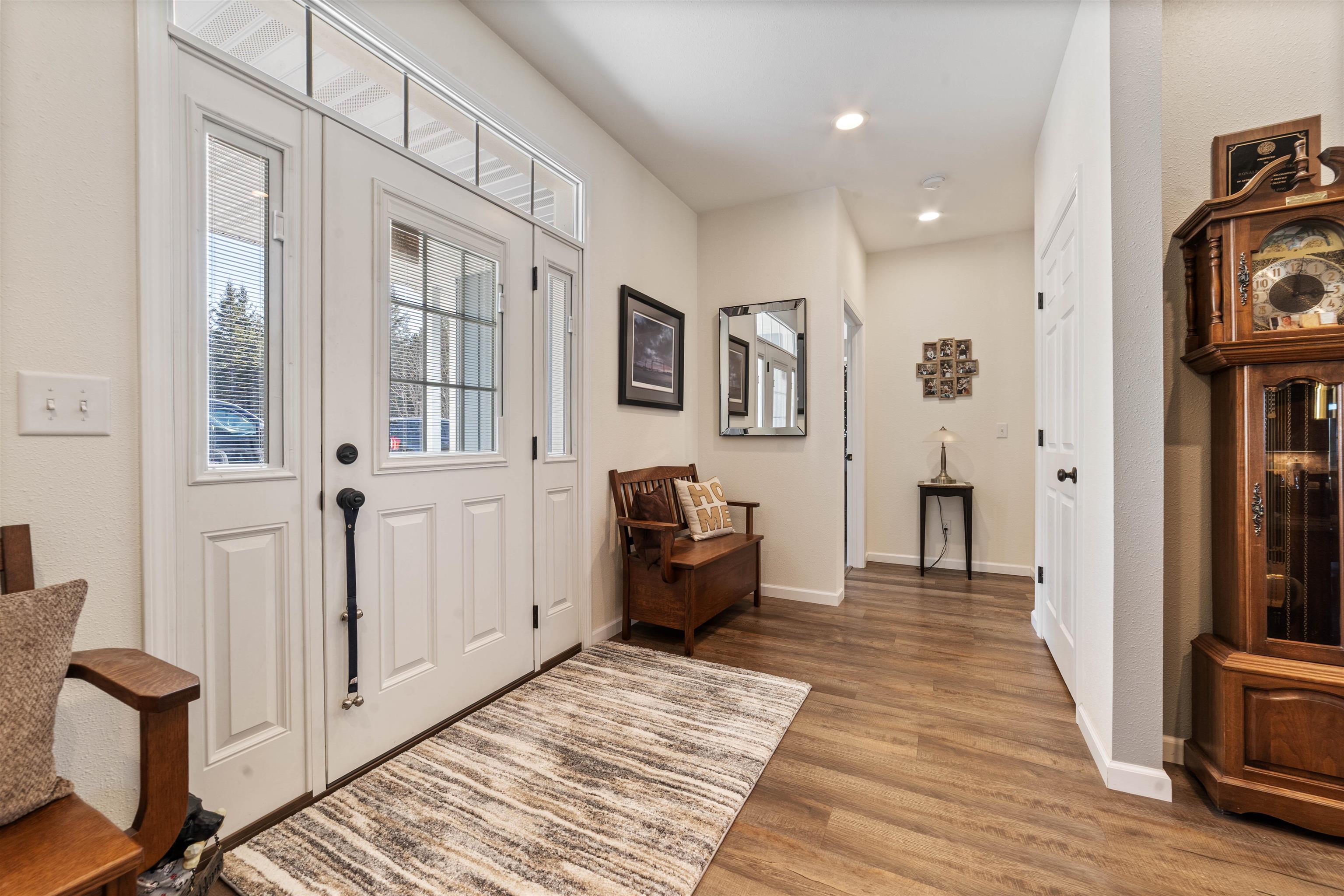 7117 Saginaw Road Saginaw, MN 55779 - Photo 4 of 81 Front Entry