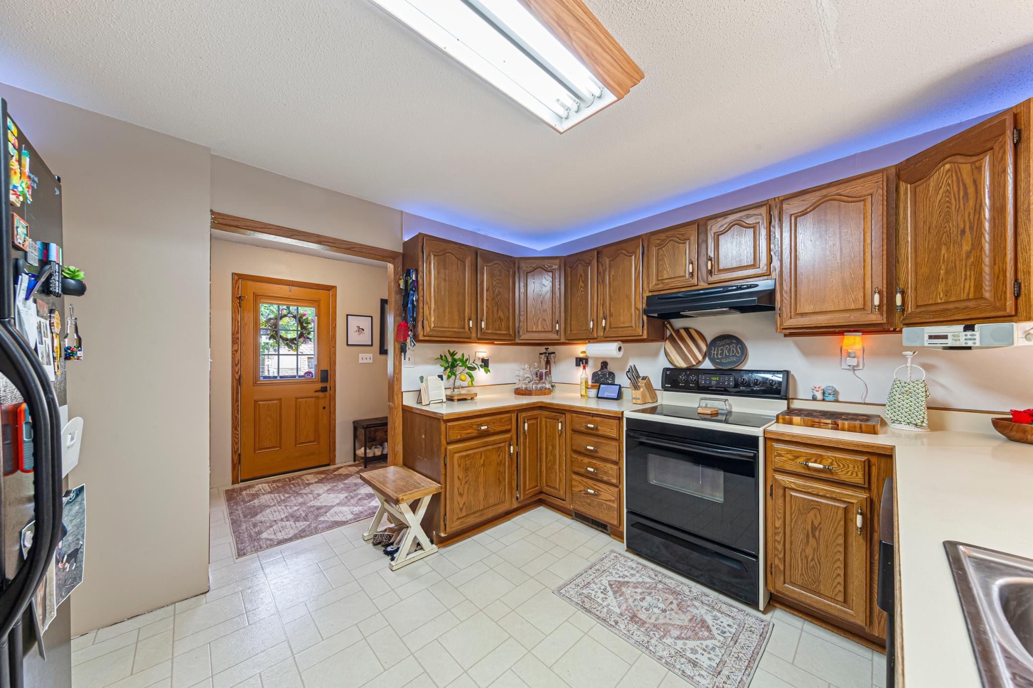 240 North Rice Street Kasota, MN 56050 - Photo 4 of 45