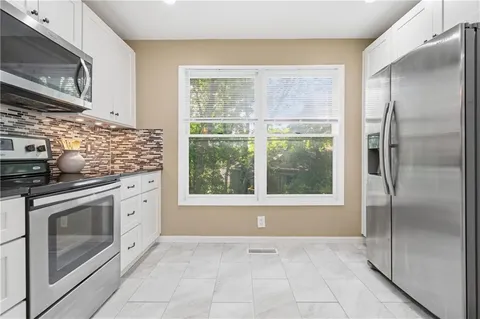 $315,000 | 4823 North Beacon Avenue, Kansas City, MO 64119