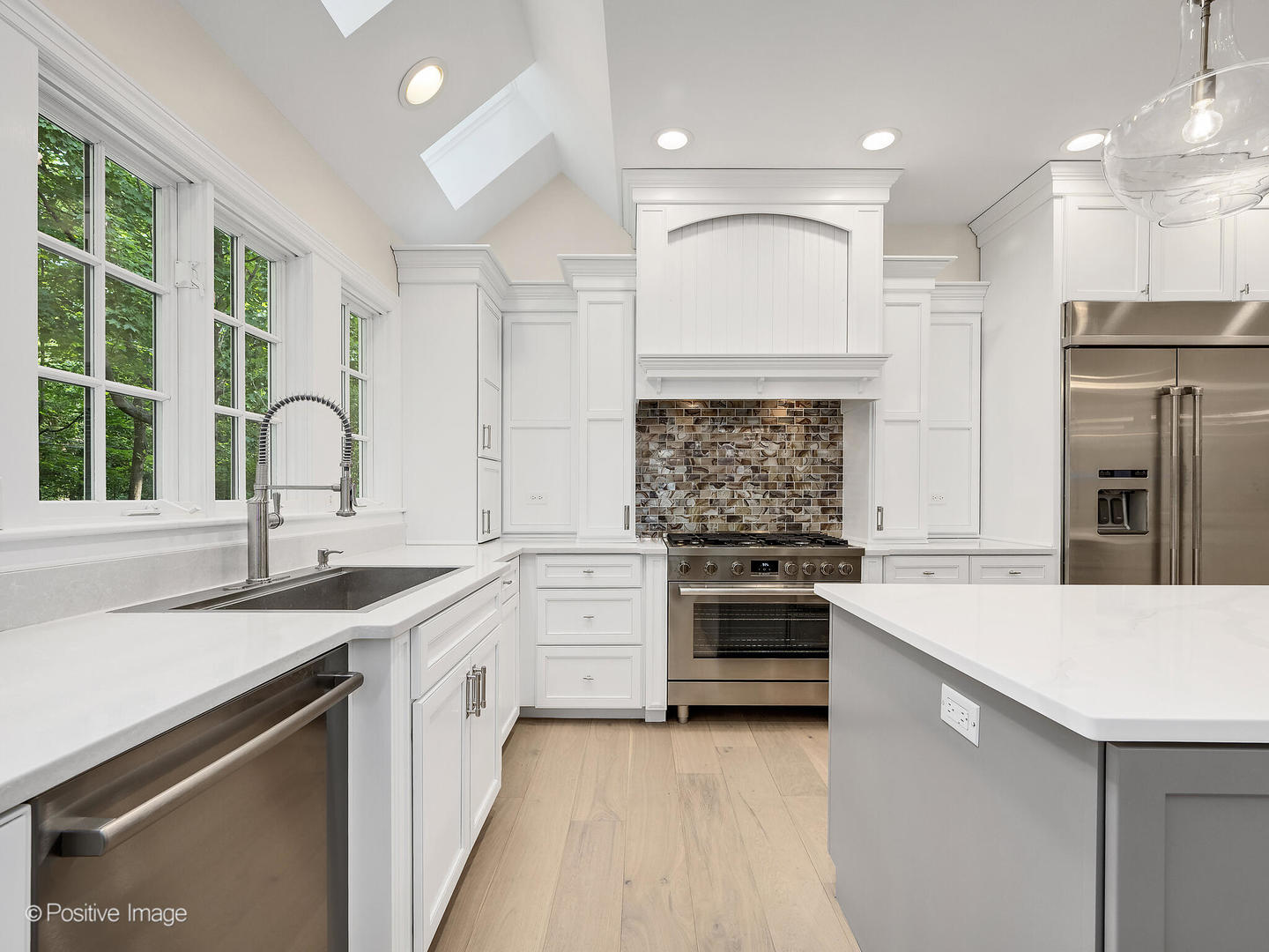 1360 Turvey Road Downers Grove, IL 60515 - Photo 9 of 57