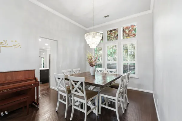 $997,900 | 10340 North Sinclair Circle, Fresno, CA 93730