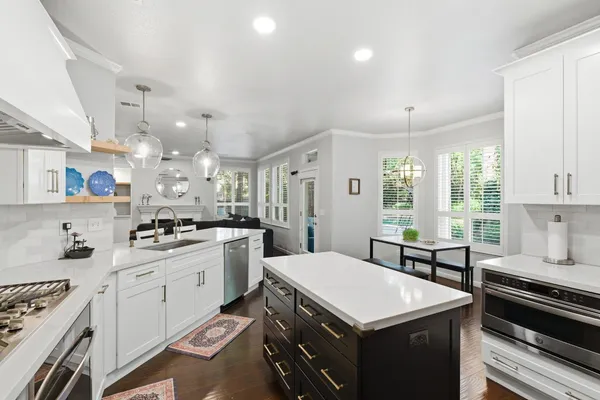 $997,900 | 10340 North Sinclair Circle, Fresno, CA 93730
