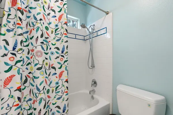 $997,900 | 10340 North Sinclair Circle, Fresno, CA 93730