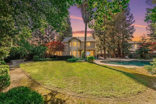 $997,900 | 10340 North Sinclair Circle, Fresno, CA 93730