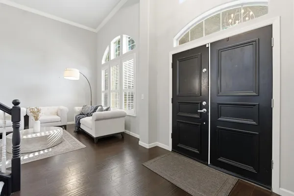 $997,900 | 10340 North Sinclair Circle, Fresno, CA 93730