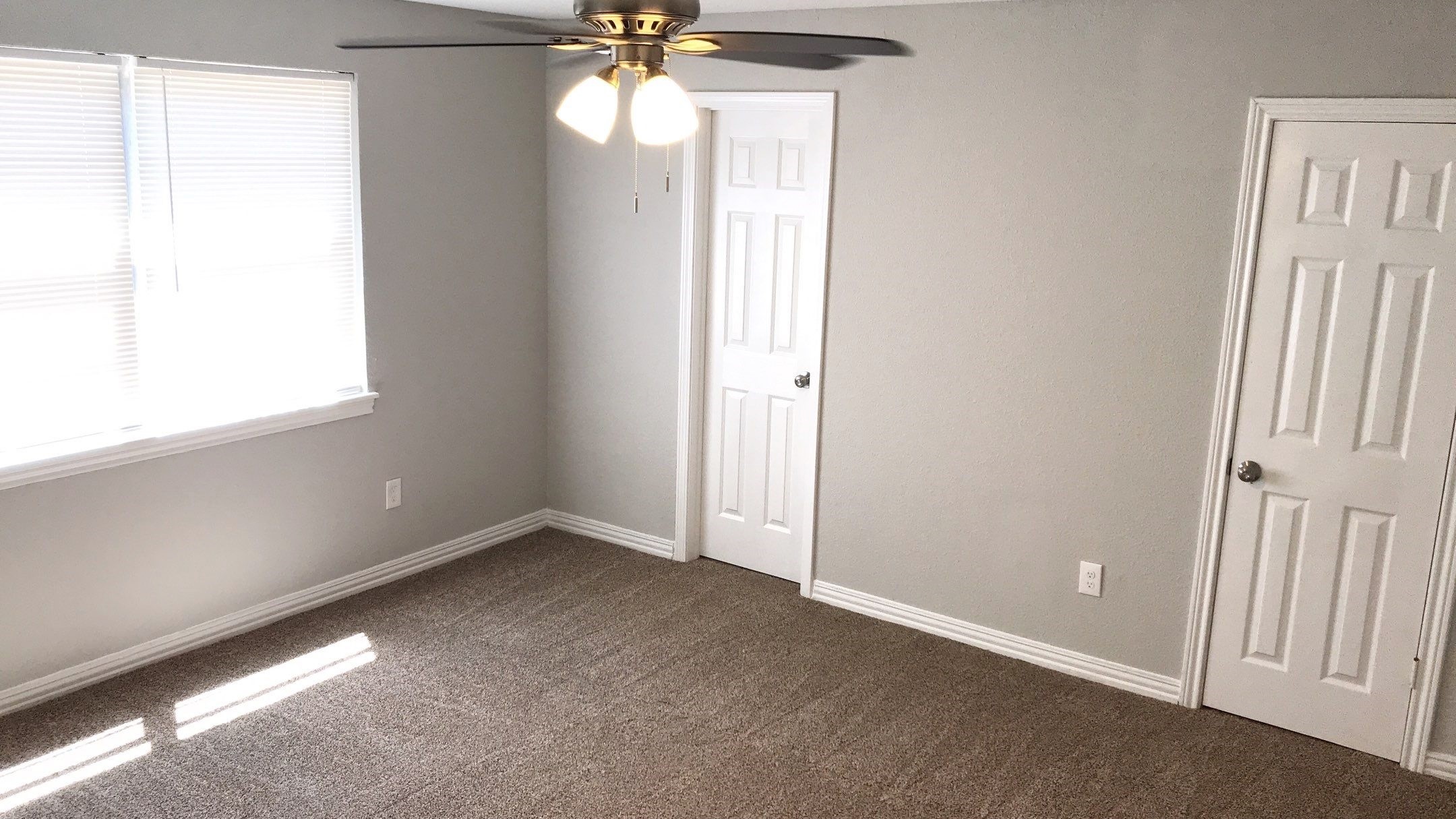 205 Grantham Road Baytown, TX 77521 - Photo 11 of 24