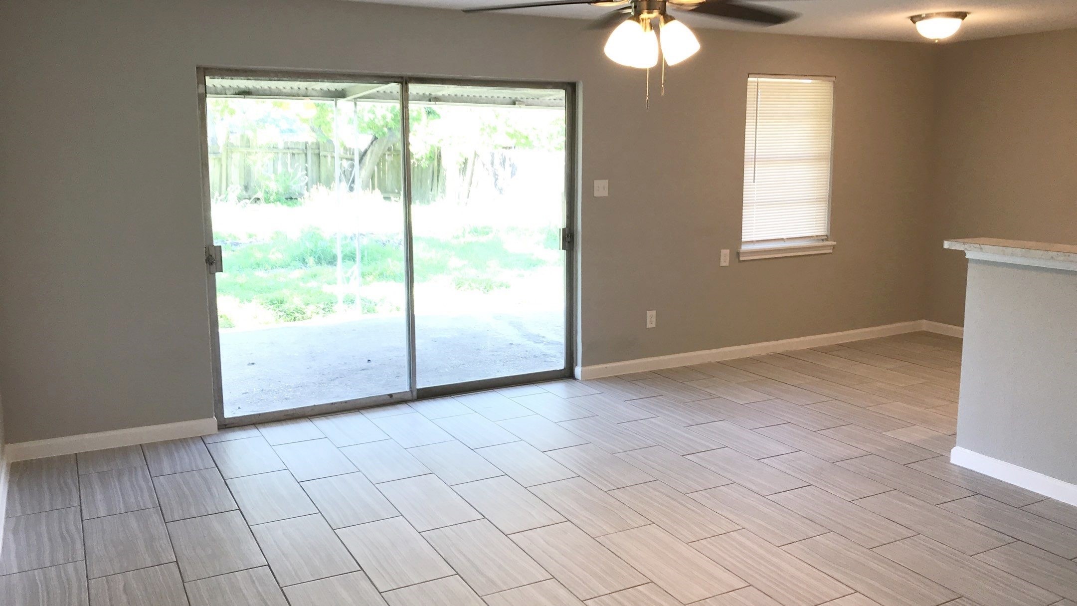 205 Grantham Road Baytown, TX 77521 - Photo 2 of 24