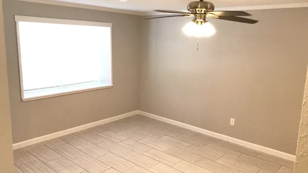$1,650 | 205 Grantham Road, Baytown, TX 77521