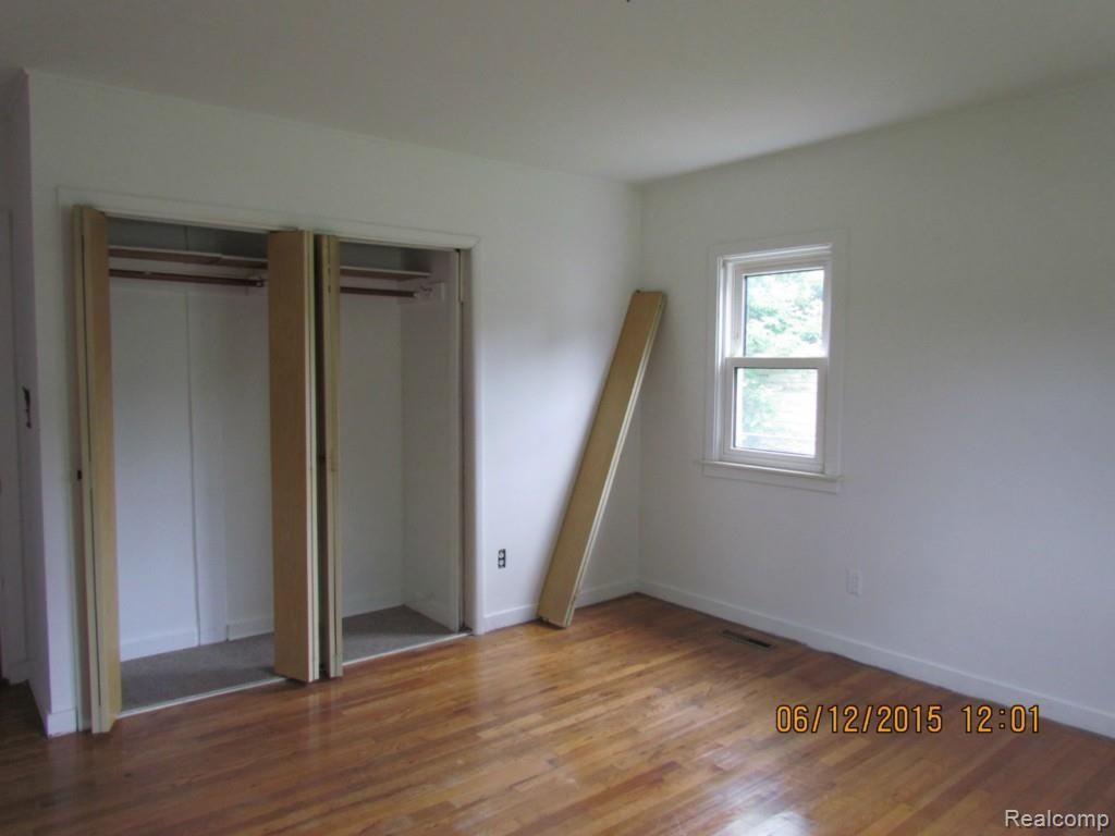 8374 Clinton River Road Sterling Heights, MI 48314 - Photo 15 of 30 IMG_3574.jpg