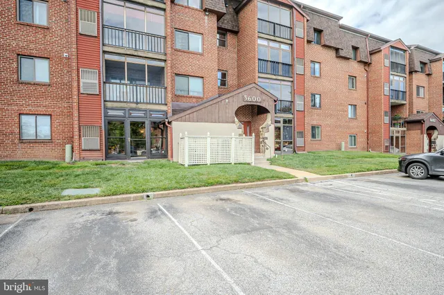 $199,000 | 3600 Rustic Lane, Unit 211, Wilmington, DE 19808
