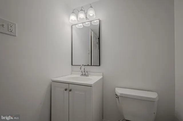 $199,000 | 3600 Rustic Lane, Unit 211, Wilmington, DE 19808