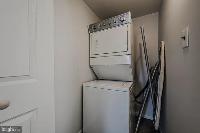 $199,000 | 3600 Rustic Lane, Unit 211, Wilmington, DE 19808