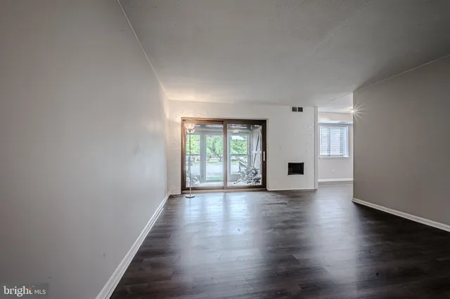 $199,000 | 3600 Rustic Lane, Unit 211, Wilmington, DE 19808