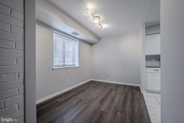 $199,000 | 3600 Rustic Lane, Unit 211, Wilmington, DE 19808