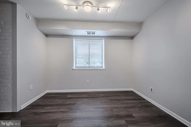 $199,000 | 3600 Rustic Lane, Unit 211, Wilmington, DE 19808