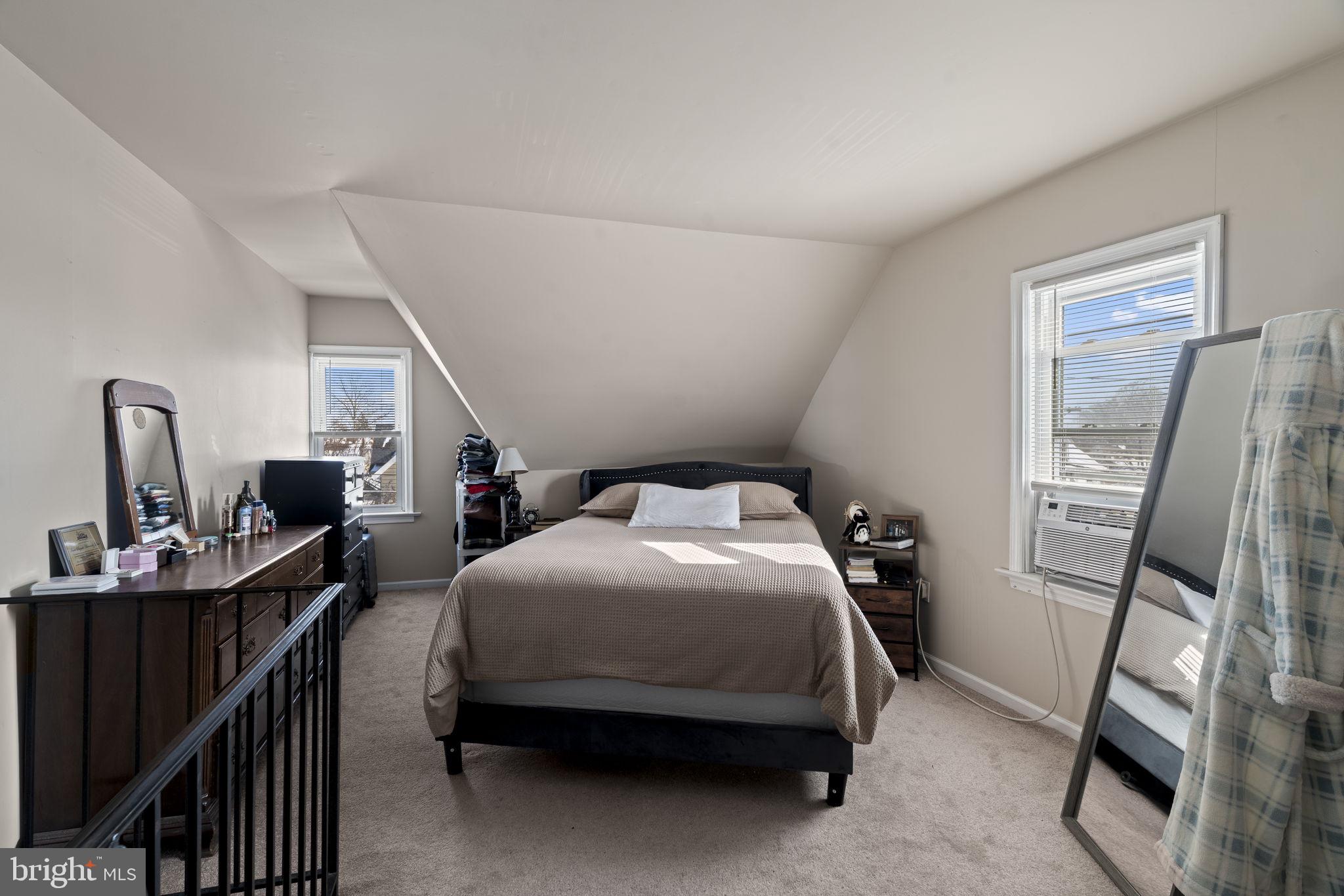 400 Burlington Avenue Delanco, NJ 08075 - Photo 33 of 34 2nd unit 2nd bedroom