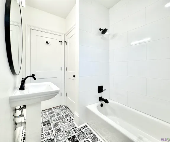 $1,395 | 3645-3647 Gladiola Street, Unit 4, Baton Rouge, LA 70808