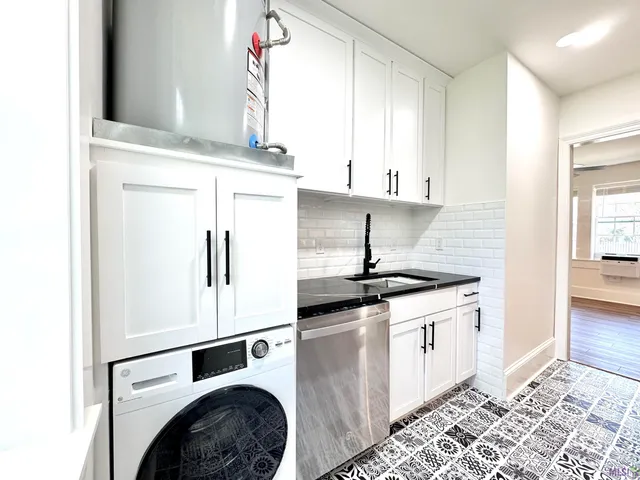 $1,395 | 3645-3647 Gladiola Street, Unit 4, Baton Rouge, LA 70808