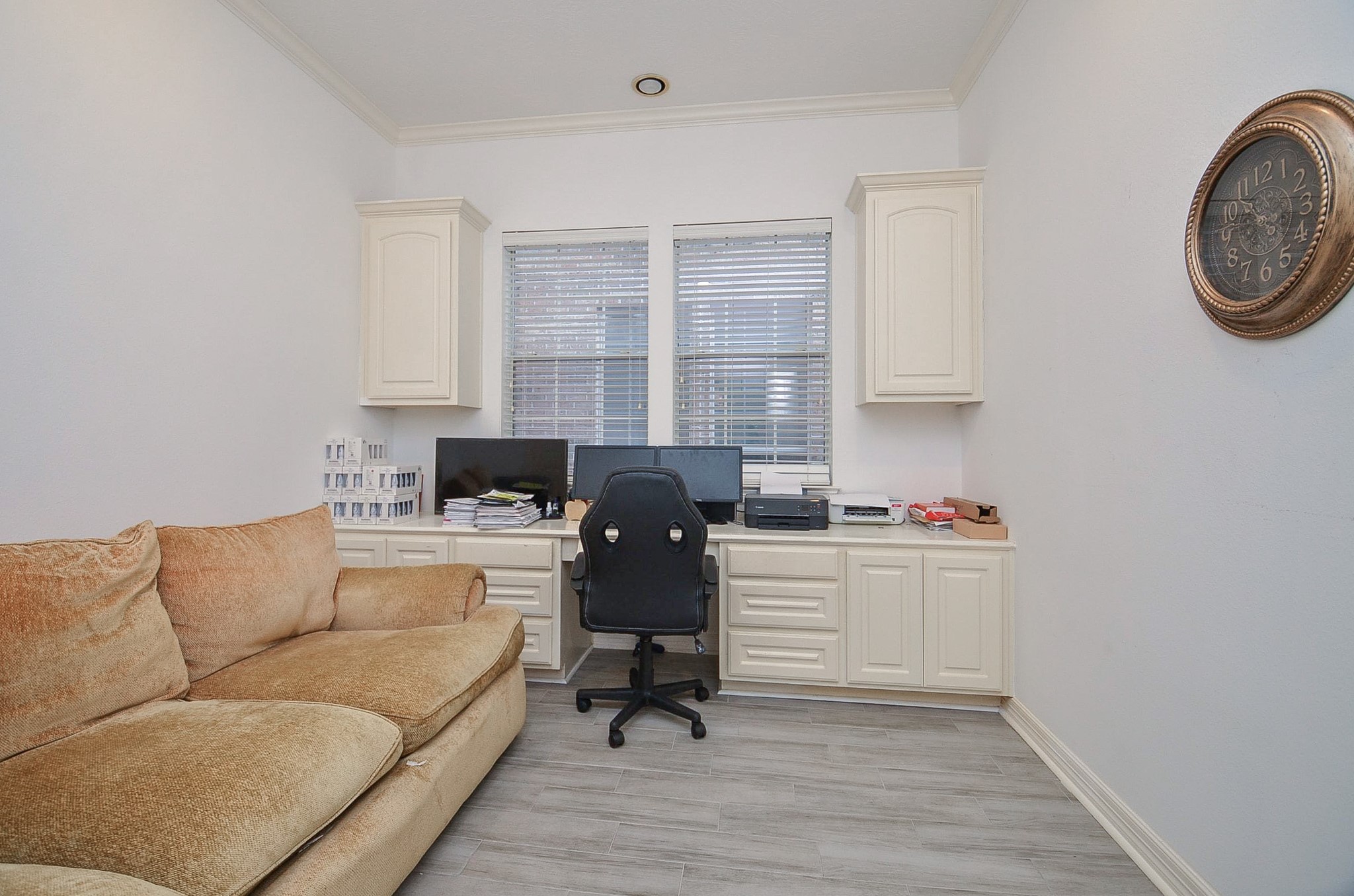 13511 Brookbluff Lane Houston, TX 77077 - Photo 15 of 16 a living room with furniture and a window