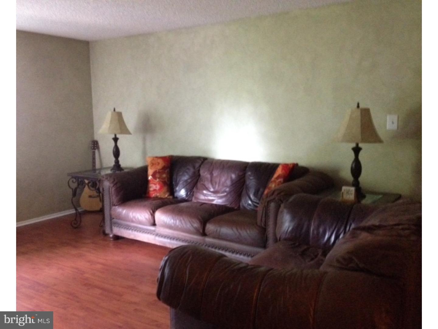 4911 B Dunbarton Road Mount Laurel, NJ 08054 - Photo 4 of 14 Living Room