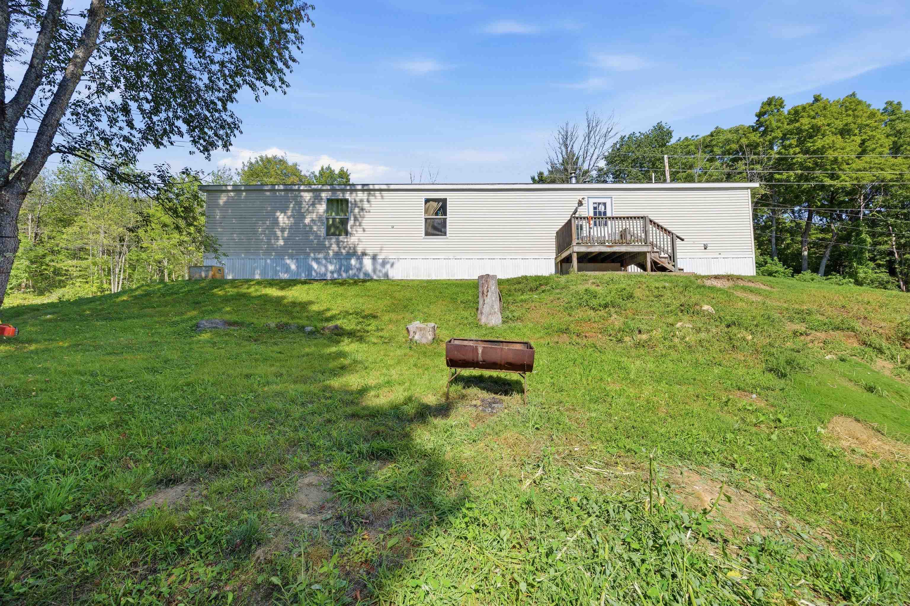 35 Thompson Road Pittsfield, NH 03263 - Photo 4 of 27 Gallery Image 4