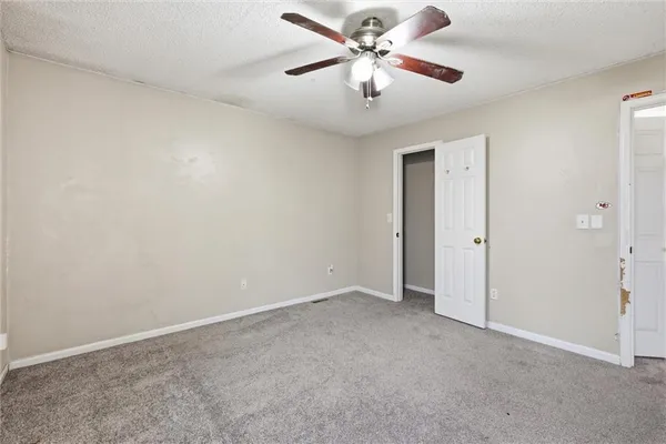 $175,000 | 8749 Northwest 82nd Street, Kansas City, MO 64152