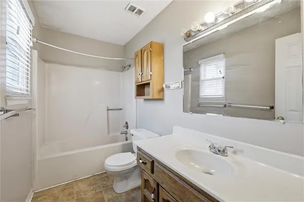 $175,000 | 8749 Northwest 82nd Street, Kansas City, MO 64152