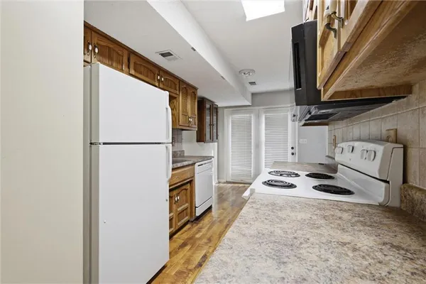 $175,000 | 8749 Northwest 82nd Street, Kansas City, MO 64152