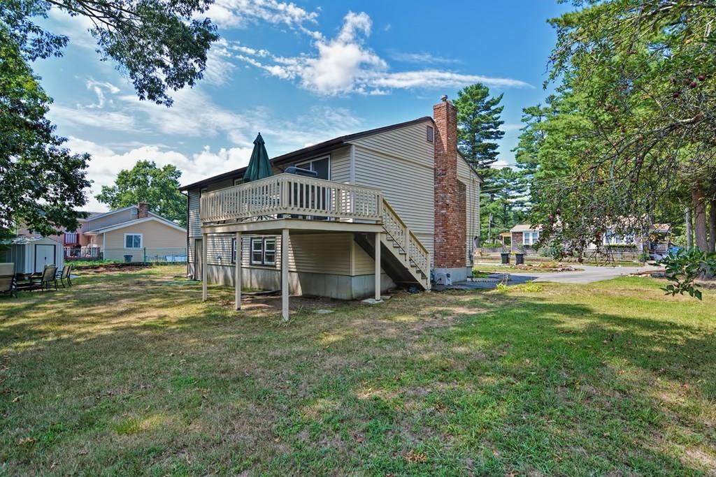 8 Juniper Road Norton, MA 02766 - Photo 3 of 22 Gallery Image 3
