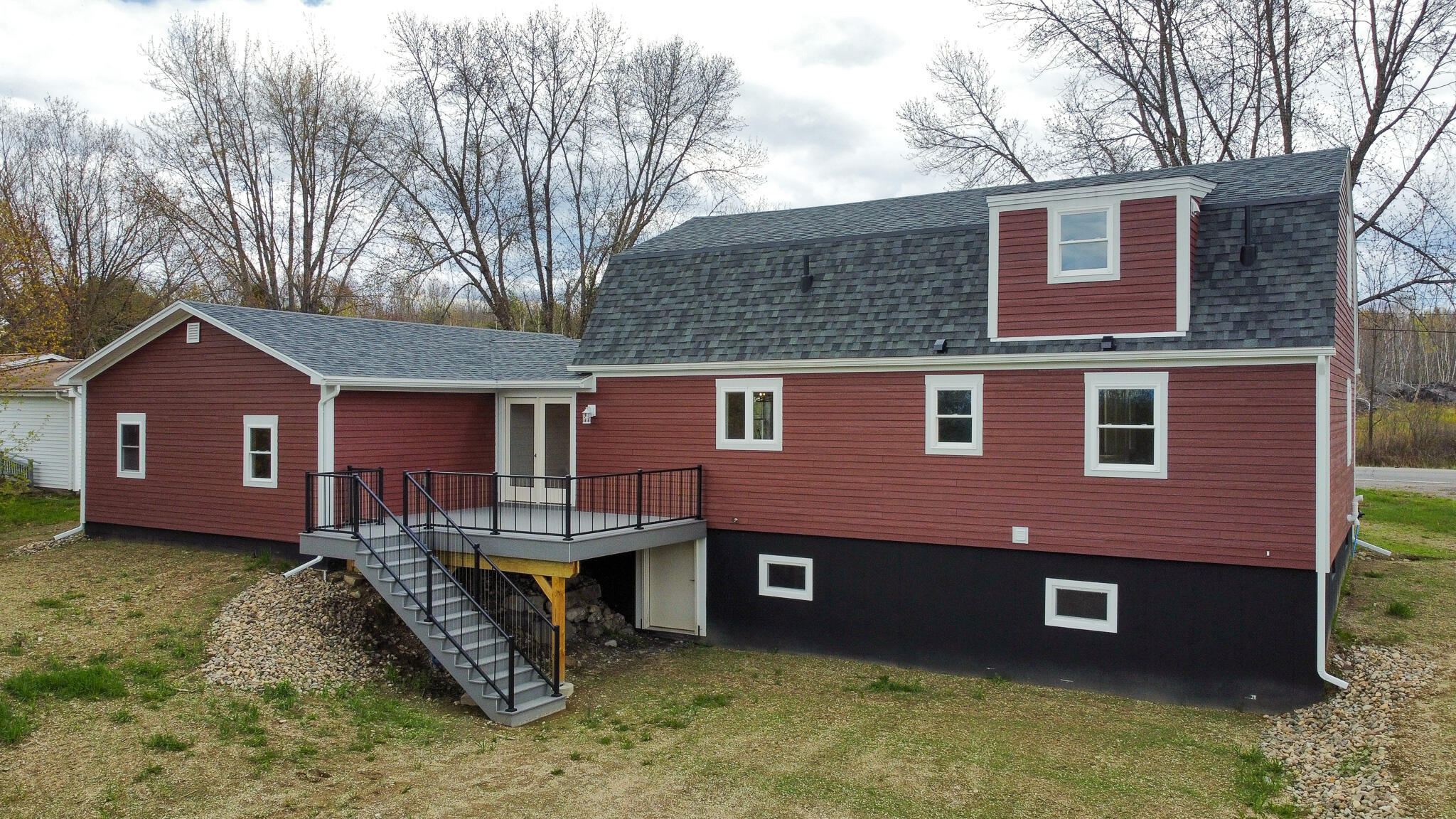 489 Enfield Road Lincoln, ME 04457 - Photo 4 of 37 3