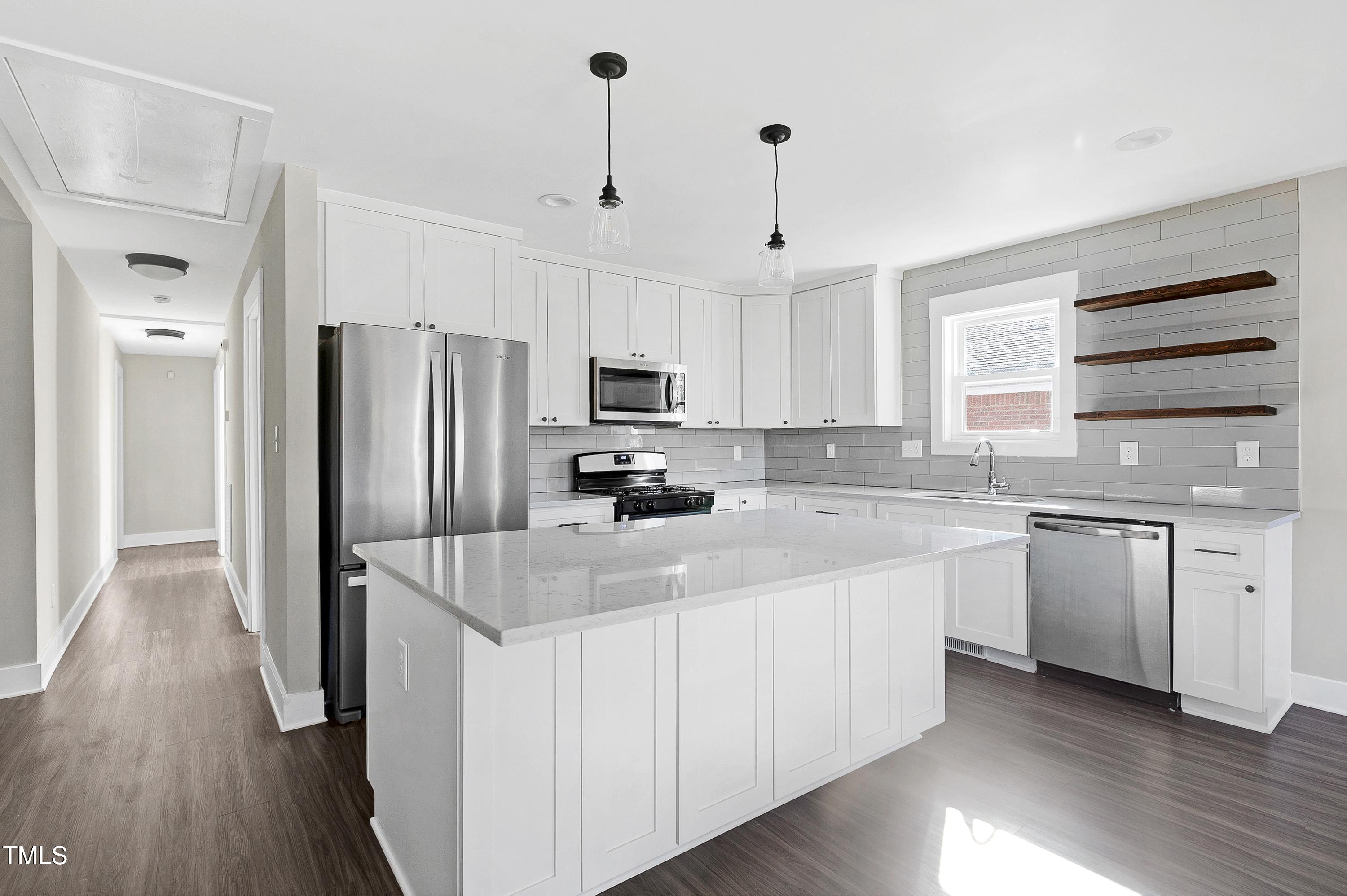621 Coleman Street Raleigh, NC 27610 - Photo 5 of 42 259A5778-3000