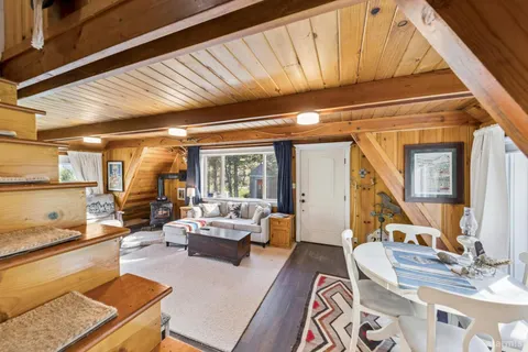 $389,000 | 221 Sierra-At-Tahoe Road, Twin Bridges, CA 95735