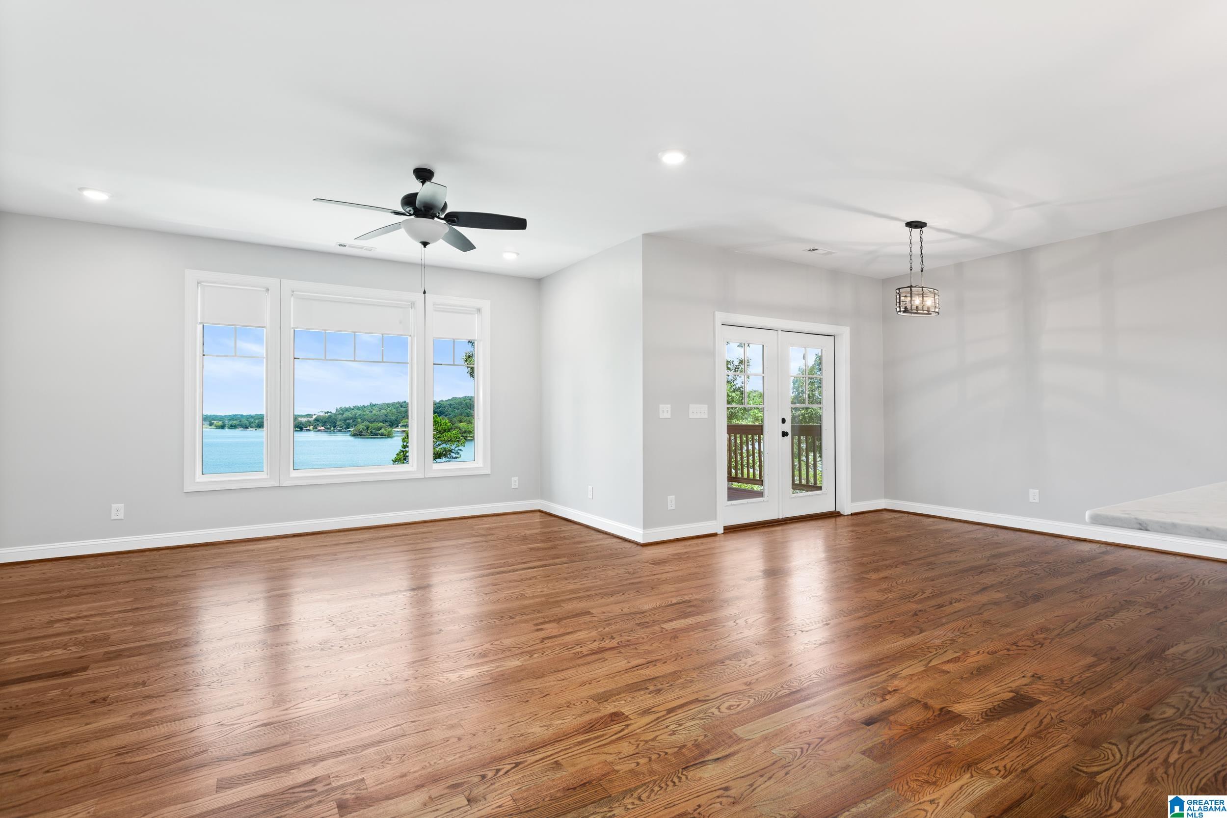180 Shoreline View Talladega, AL 35160 - Photo 3 of 41