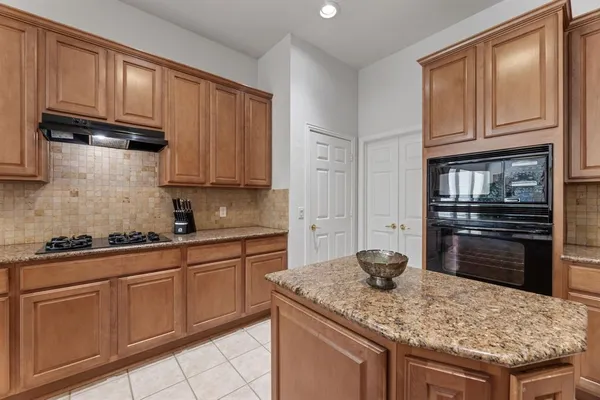 $3,200 | 362 Southern Hills Drive, Fairview, TX 75069