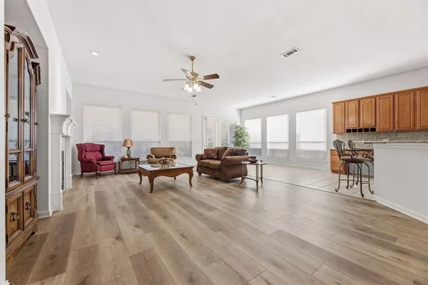 $3,200 | 362 Southern Hills Drive, Fairview, TX 75069
