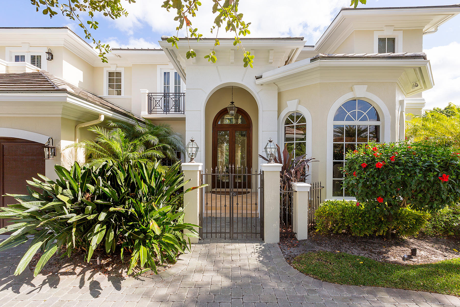 2296 Date Palm Road Boca Raton, FL 33432 - Photo 4 of 69 06_Entrance