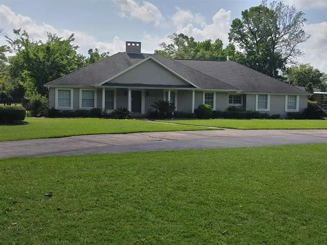 $499,900 | 310 Junker Road, Beaumont, TX 77707