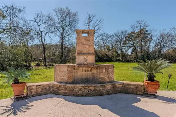 $499,900 | 310 Junker Road, Beaumont, TX 77707