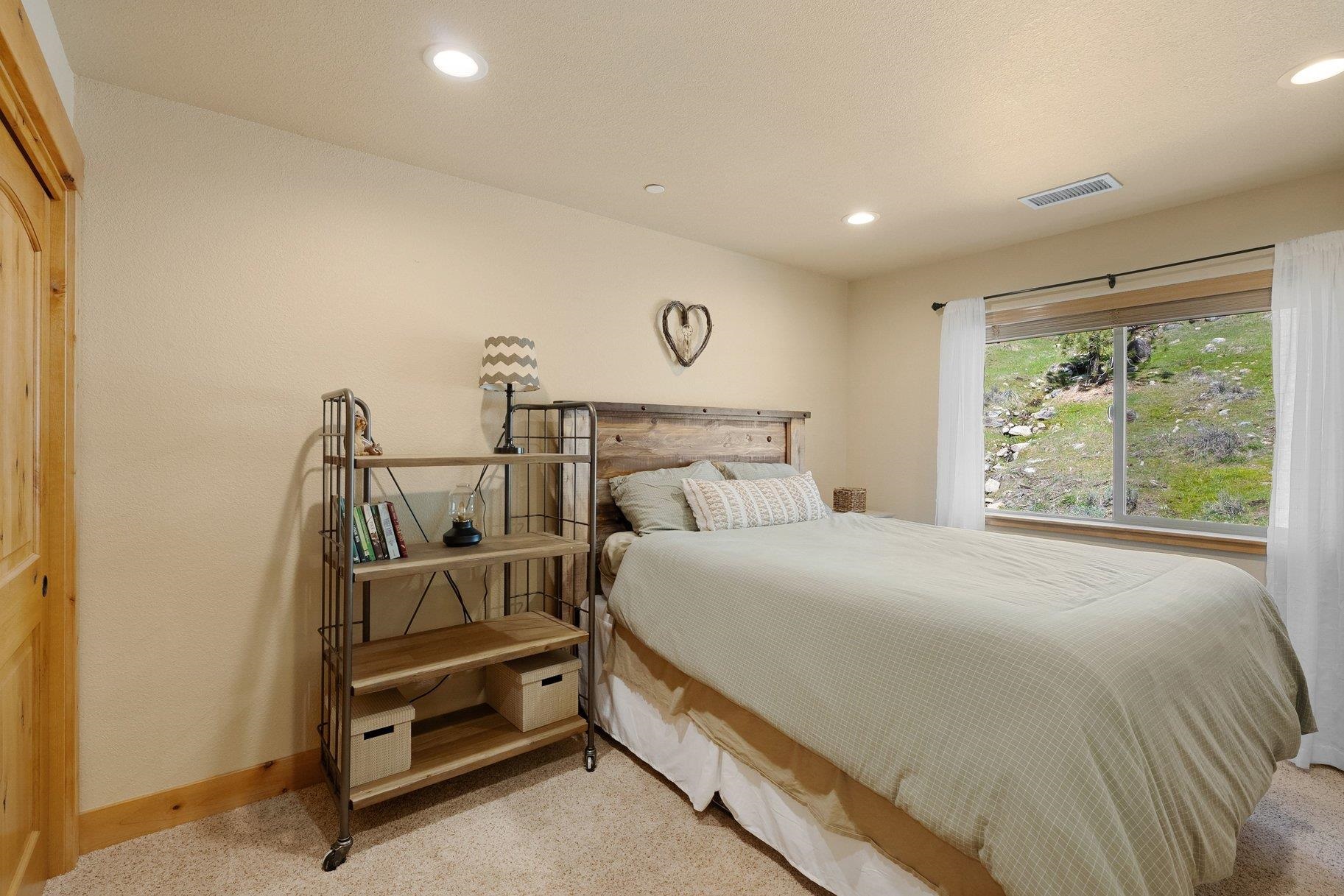 15224 Reed Avenue West Truckee, CA 96161 - Photo 18 of 28