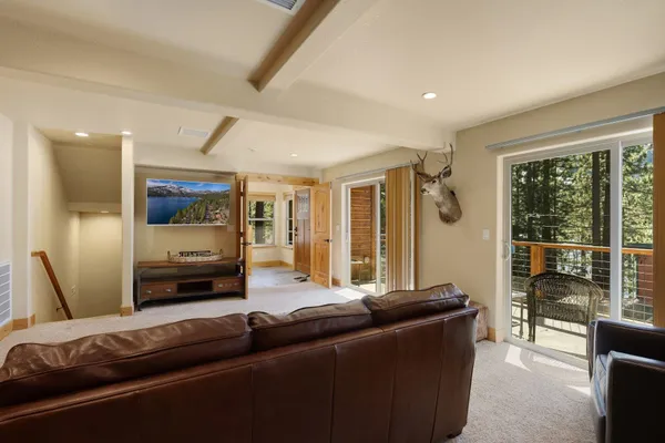 $1,595,000 | 15224 Reed Avenue West, Truckee, CA 96161