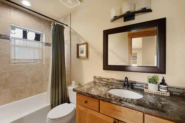 $1,595,000 | 15224 Reed Avenue West, Truckee, CA 96161